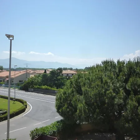 Apartment Les Terrasses Fleuries By Interhome Saint-Cyprien (Pyrenees-Orientales)