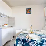 Les Terrasses Fleuries By Interhome 아파트 생시프리앙