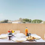 아파트 Les Terrasses Fleuries By Interhome *